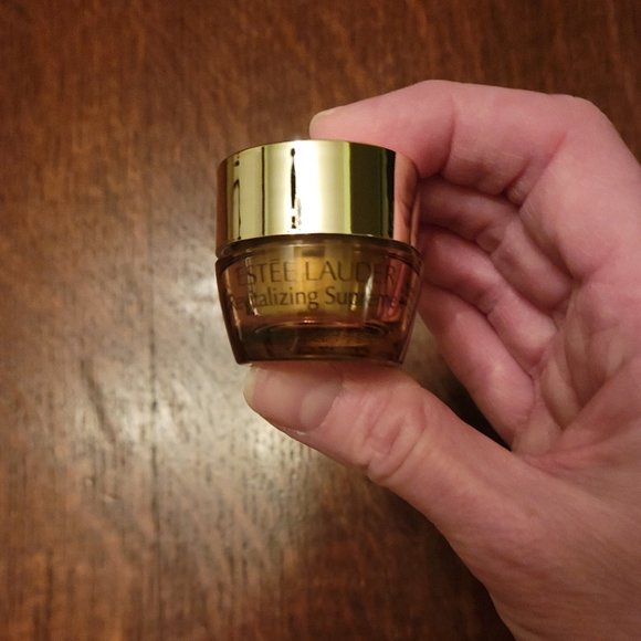 Estee Lauder Set of 7 Nightwear, Revitalizing Cream and Lipstick and tote bag - Picture 5 of 8